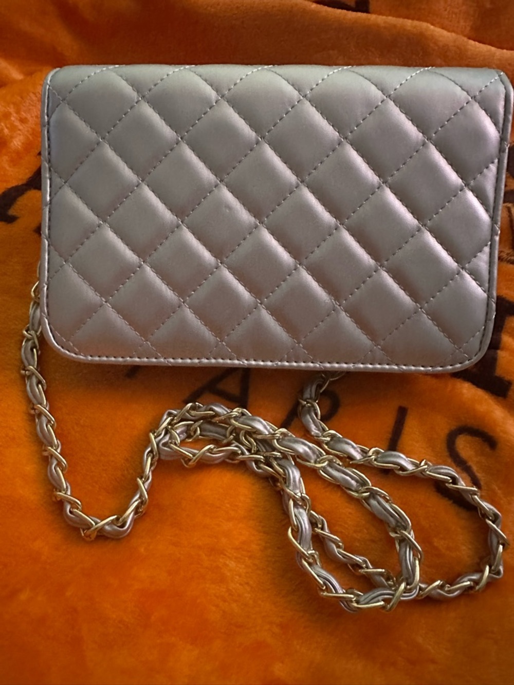 Quilted Metallic Crossbody Bag - Silver. Not authentic - Picture 3 of 8